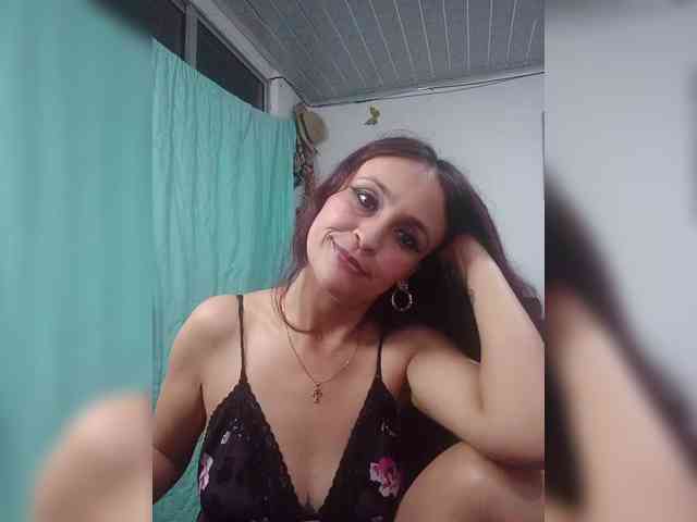 samanthasquirt1212 webcam