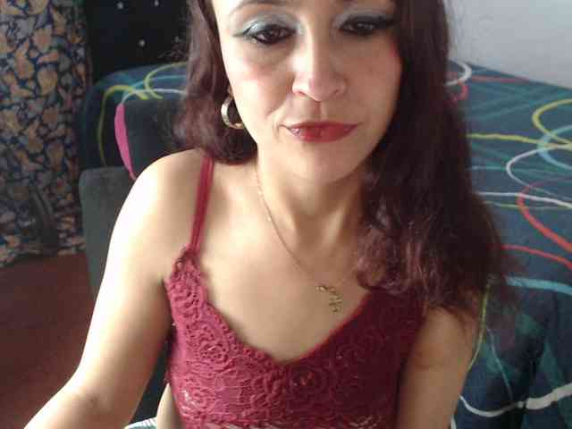 samanthasquirt1212 webcam