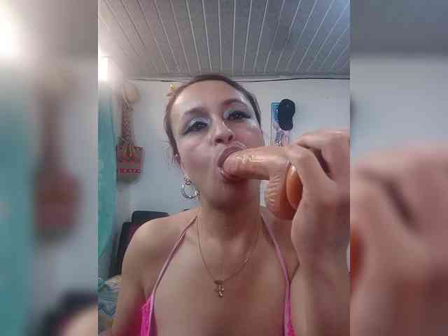 samanthasquirt1212 webcam