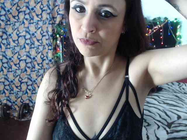 samanthasquirt1212 webcam