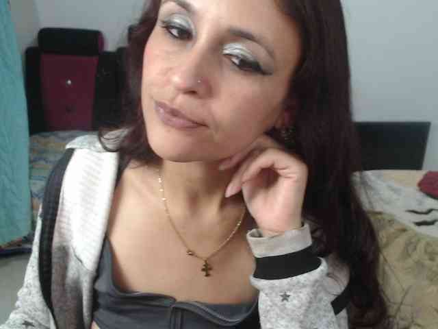 samanthasquirt1212 webcam