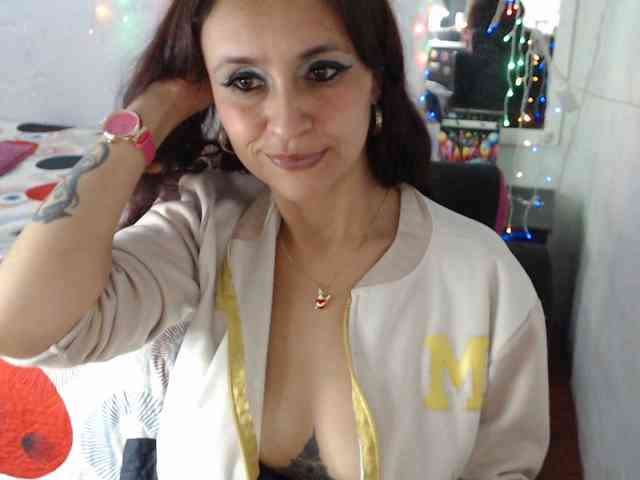 samanthasquirt1212 webcam