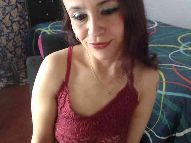 samanthasquirt1212 webcam