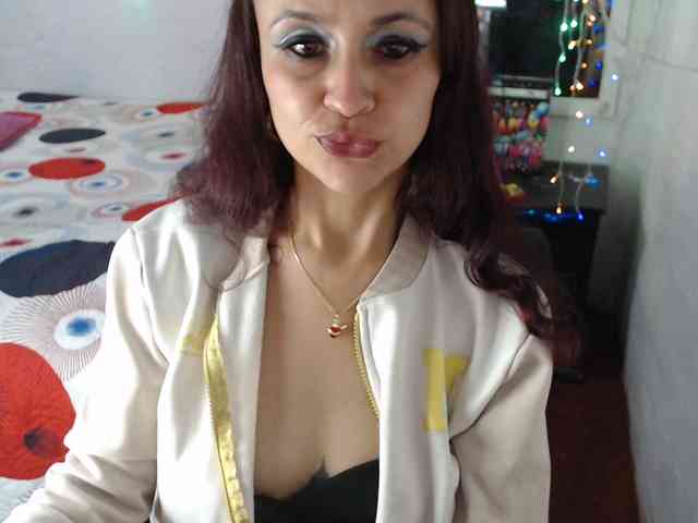 samanthasquirt1212 webcam