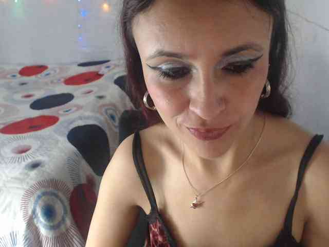 samanthasquirt1212 webcam