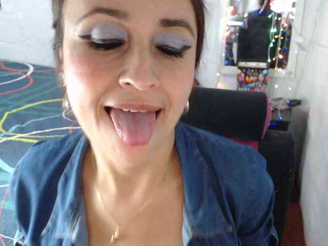 samanthasquirt1212 webcam