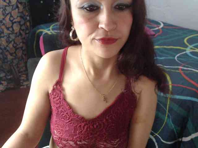 samanthasquirt1212 webcam