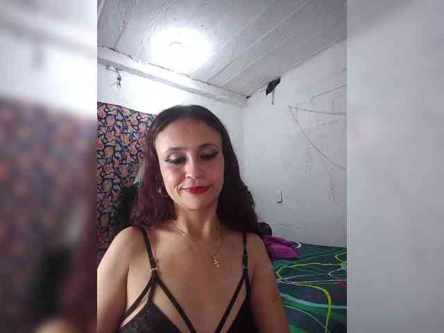 samanthasquirt1212 webcam
