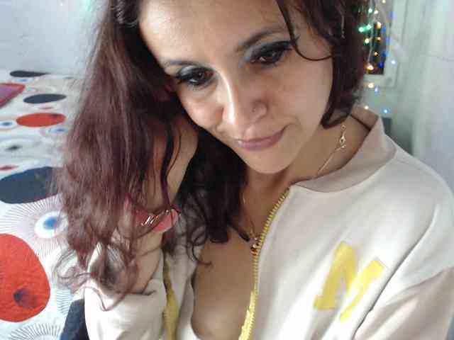 samanthasquirt1212 webcam