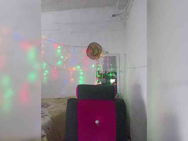 samanthasquirt1212 webcam