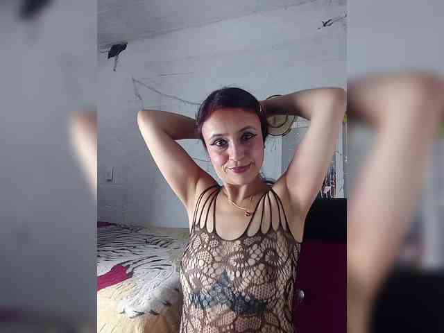 samanthasquirt1212 webcam