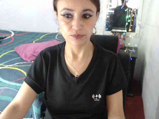 samanthasquirt1212 webcam