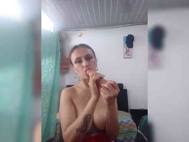 samanthasquirt1212 webcam