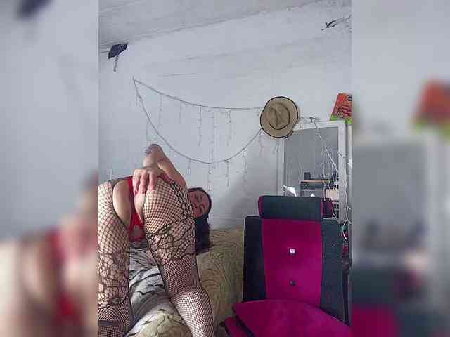 samanthasquirt1212 webcam