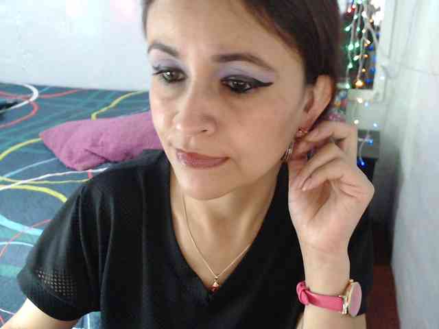 samanthasquirt1212 webcam