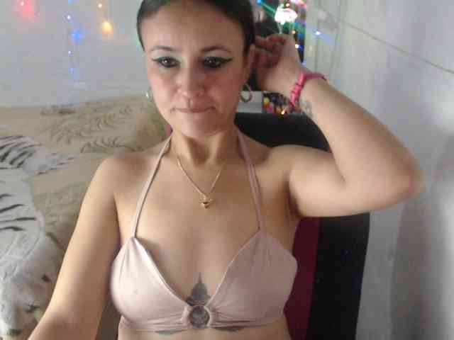 samanthasquirt1212 webcam