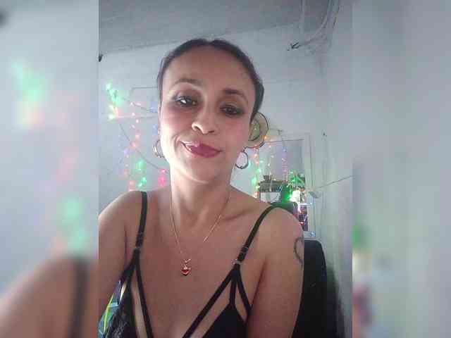 samanthasquirt1212 webcam