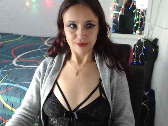 samanthasquirt1212 webcam