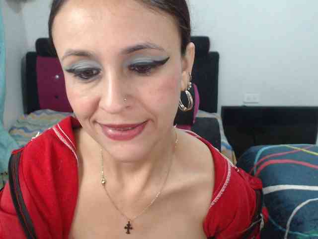 samanthasquirt1212 webcam