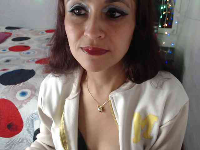 samanthasquirt1212 webcam