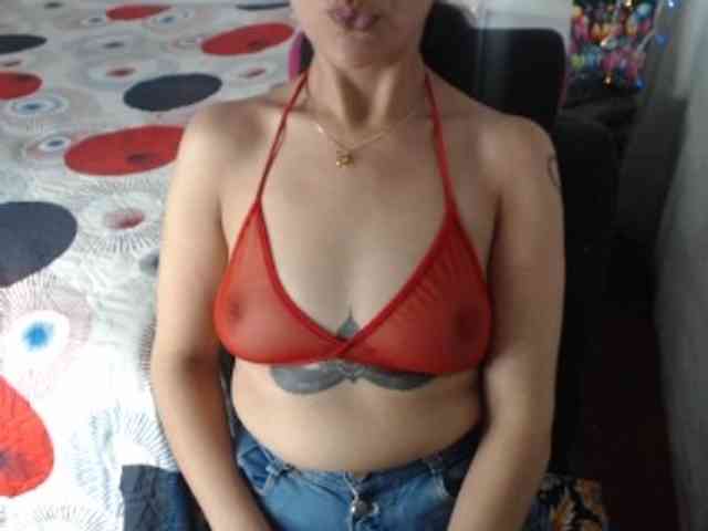 samanthasquirt1212 webcam