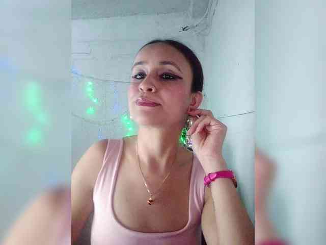 samanthasquirt1212 webcam