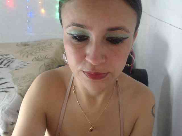 samanthasquirt1212 webcam