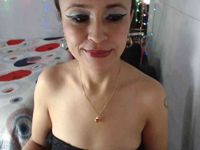 samanthasquirt1212 webcam