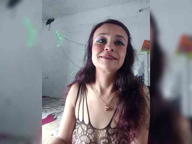 samanthasquirt1212 webcam