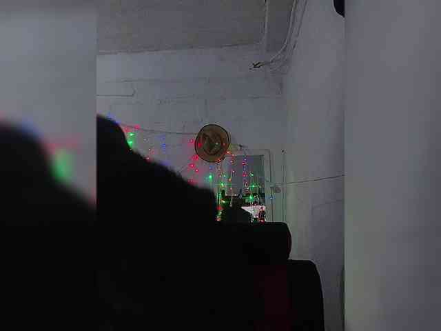 samanthasquirt1212 webcam