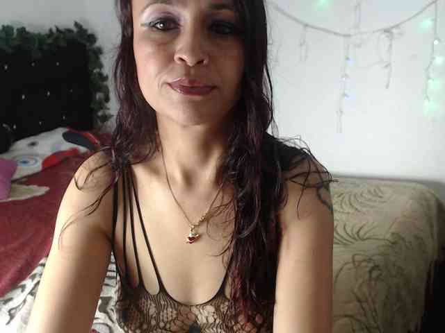 samanthasquirt1212 webcam