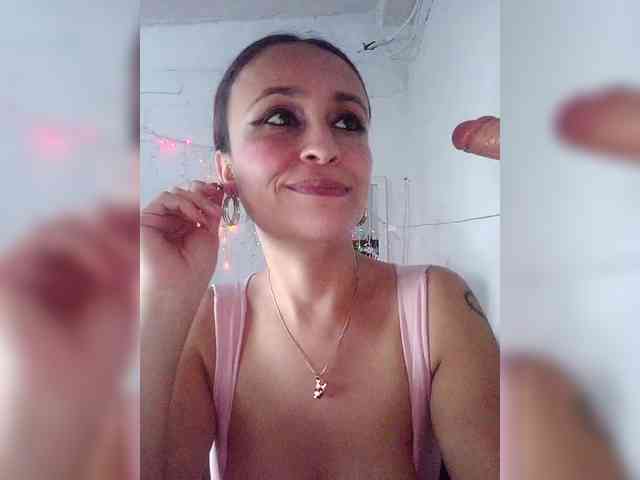 samanthasquirt1212 webcam