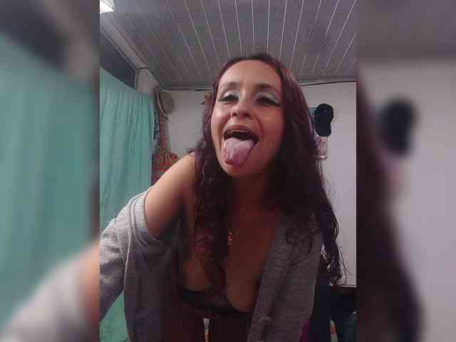 samanthasquirt1212 webcam