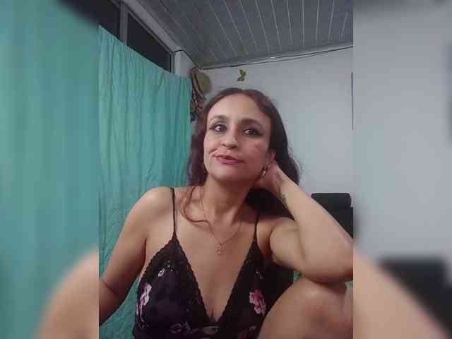 samanthasquirt1212 webcam