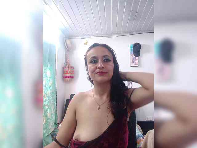 samanthasquirt1212 webcam