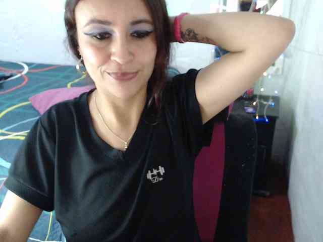 samanthasquirt1212 webcam