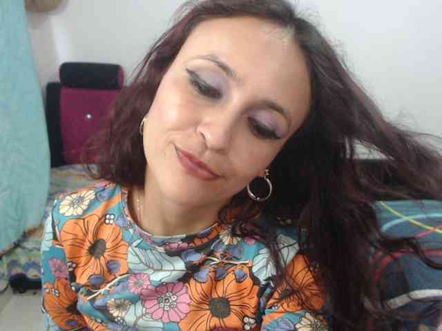 samanthasquirt1212 webcam