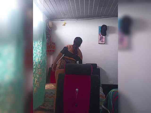 samanthasquirt1212 webcam