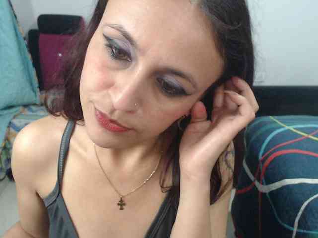 samanthasquirt1212 webcam