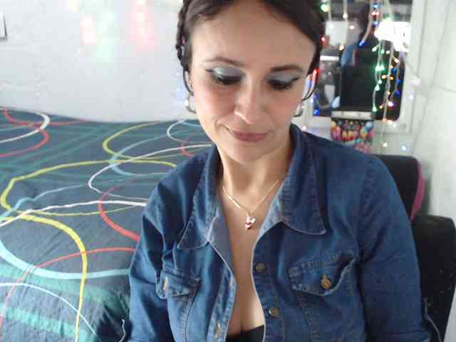 samanthasquirt1212 webcam