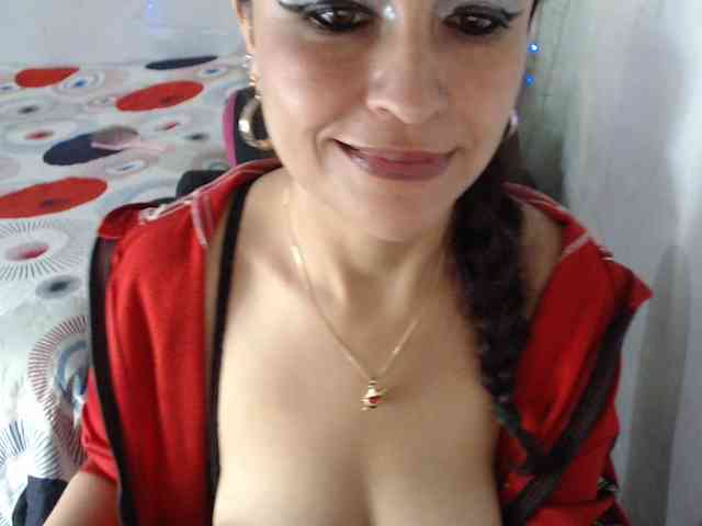 samanthasquirt1212 webcam