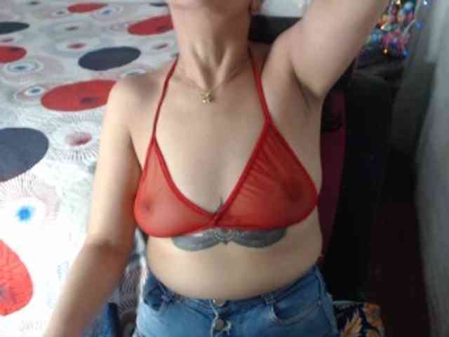 samanthasquirt1212 webcam