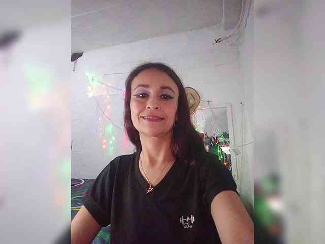 samanthasquirt1212 webcam