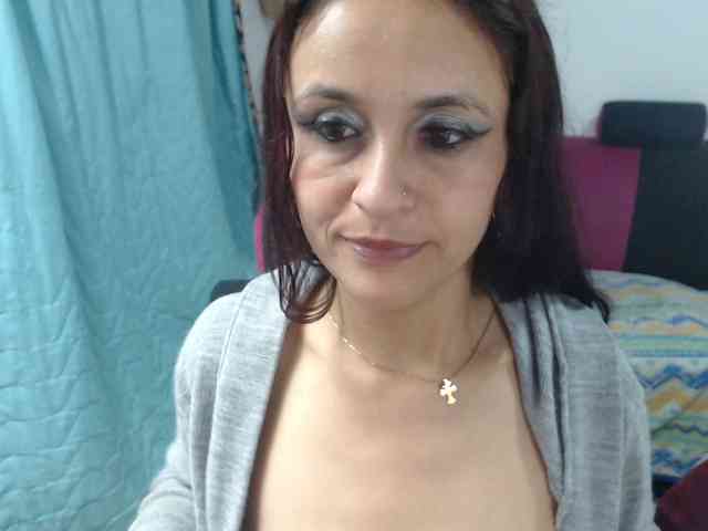 samanthasquirt1212 webcam