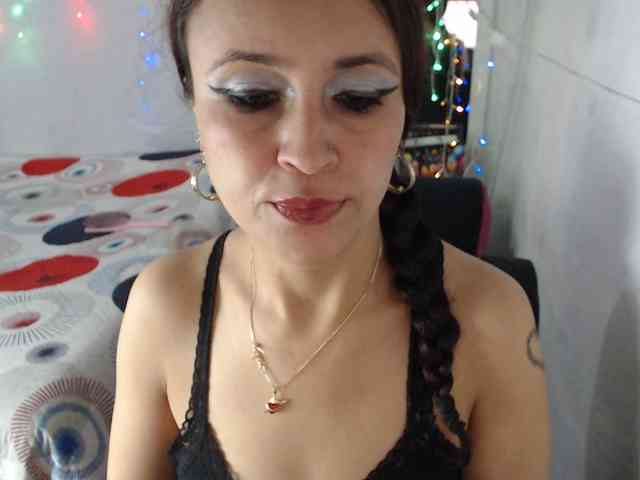 samanthasquirt1212 webcam