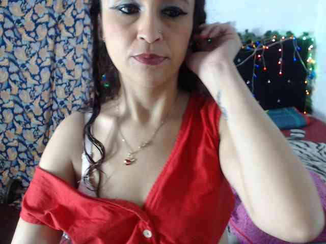 samanthasquirt1212 webcam