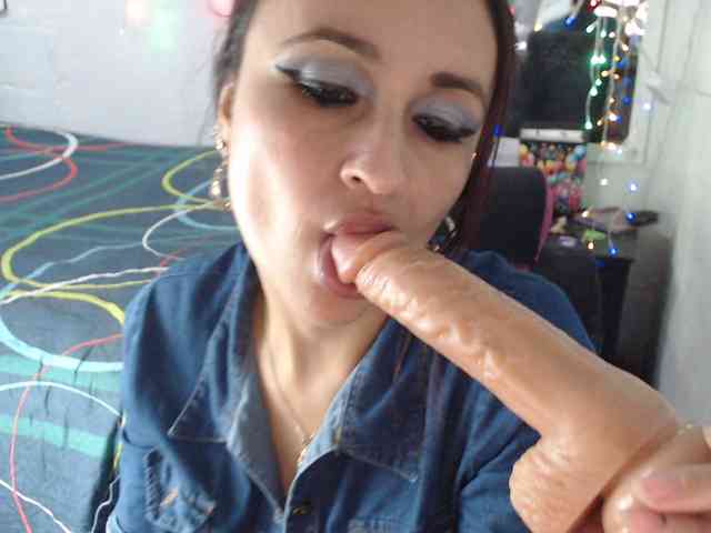 samanthasquirt1212 webcam