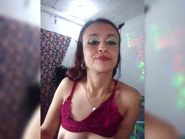 samanthasquirt1212 webcam