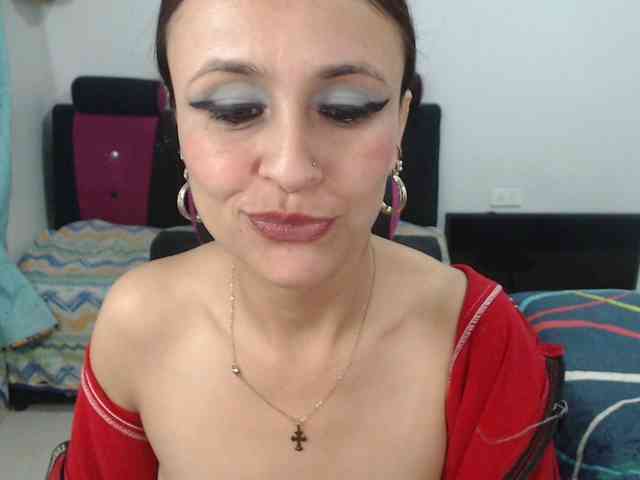 samanthasquirt1212 webcam