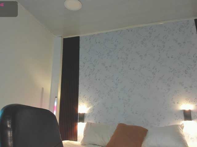 Crazy-babyy's BongaCams show and profile